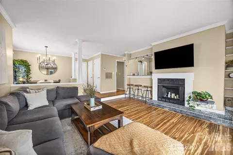 308 Queens 17 Rd #17, Charlotte, NC 28204