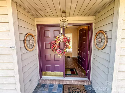 Entry Way - 1017 3rd Nw Ave NW, Conover, NC 28613 photo 1 of 3