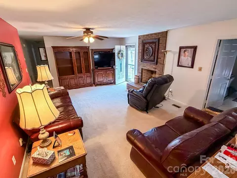 Living - 1017 3rd Nw Ave NW, Conover, NC 28613 photo 1 of 3