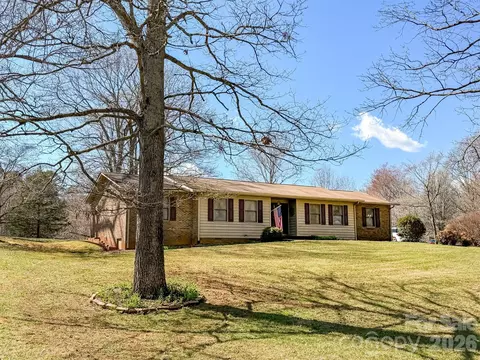 Exterior - 1017 3rd Nw Ave NW, Conover, NC 28613 photo 4 of 8