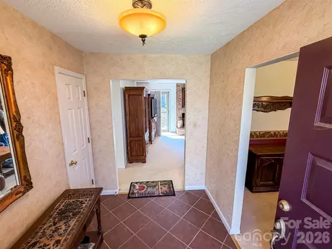 Entry Way - 1017 3rd Nw Ave NW, Conover, NC 28613 photo 2 of 3