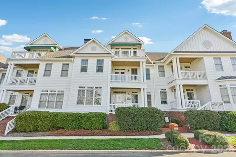 144 Waterton Ln, New London, NC 28127