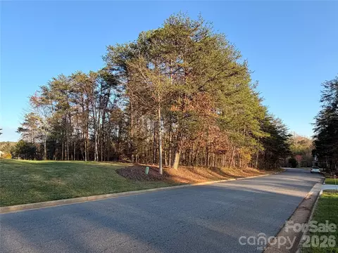 3779 Pinecrest Ne 154 Dr NE #154, Hickory, NC 28601