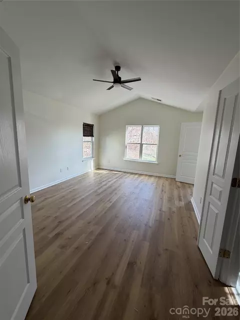 10208 Old Carolina Dr, Charlotte, NC 28214