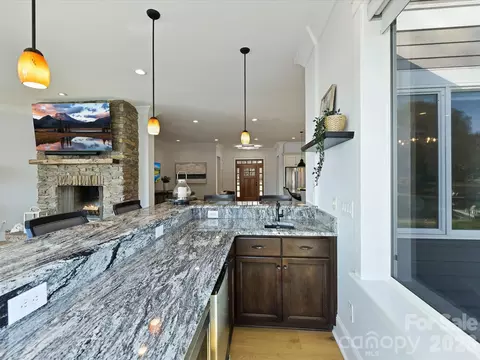 Kitchen - 18014 Whispering Oaks Dr, Cornelius, NC 28031 photo 6 of 6