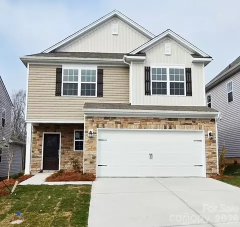 137 Farmwell Dr, Woodruff, SC 29388
