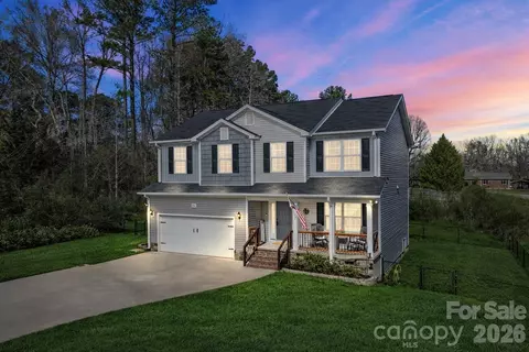 270 Pine St, Biscoe, NC 27209