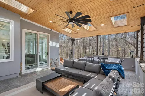Exterior - 13436 Scanlan Way, Davidson, NC 28036 photo 4 of 10