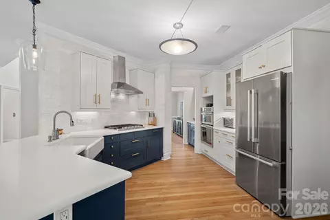 Kitchen - 13436 Scanlan Way, Davidson, NC 28036 photo 2 of 5