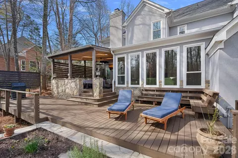 Exterior - 13436 Scanlan Way, Davidson, NC 28036 photo 9 of 10