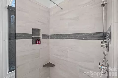Bath - 13436 Scanlan Way, Davidson, NC 28036 photo 4 of 7