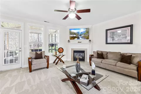 Living - 2805 Monterrey Ln, Monroe, NC 28110 photo 2 of 4