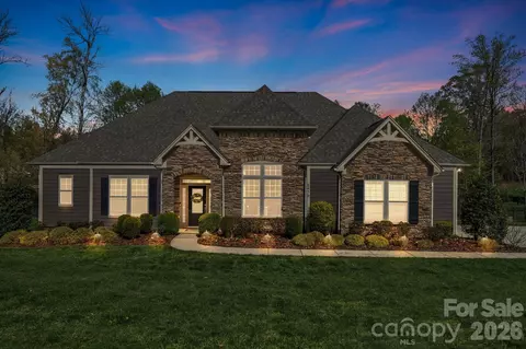 6416 Loyola Ct, Mint Hill, NC 28227