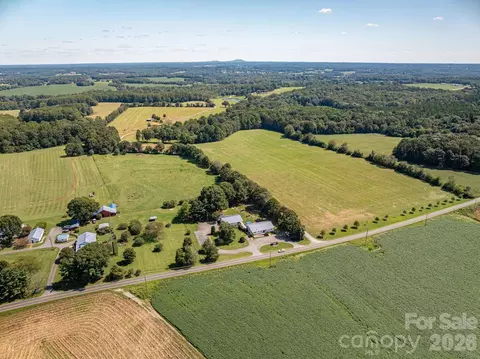 2482 June Bug Rd, Vale, NC 28168