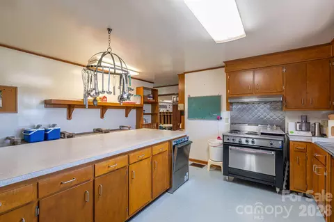 2482 June Bug Rd, Vale, NC 28168