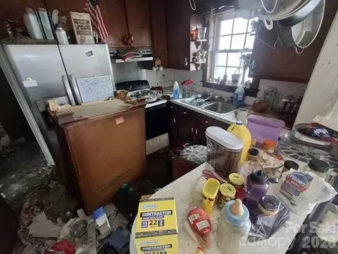 Kitchen - 1764 E Hanrahan Rd, Ayden, NC 28513 photo 1 of 1