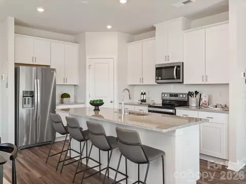 Kitchen - 441 Markridge Loop, Fort Mill, SC 29708 photo 4 of 4