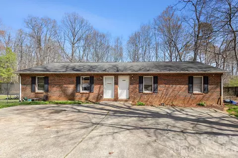 4562 Grassy Creek Rd, Denver, NC 28037