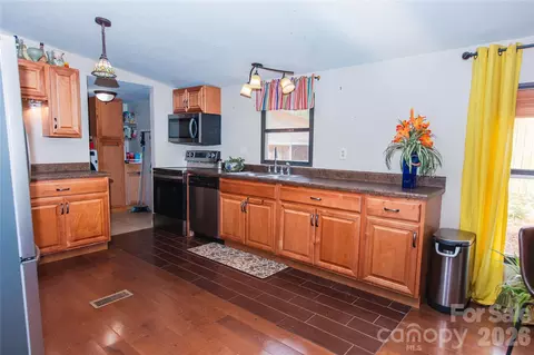 Kitchen - 839 Hidden View Loop, Marion, NC 28752 photo 1 of 5