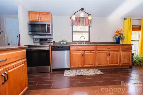 Kitchen - 839 Hidden View Loop, Marion, NC 28752 photo 4 of 5