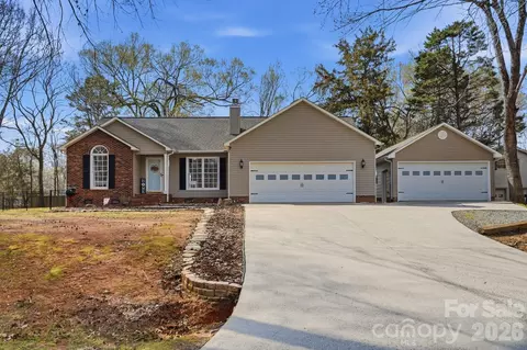 3704 Dakeita Cir, Concord, NC 28025