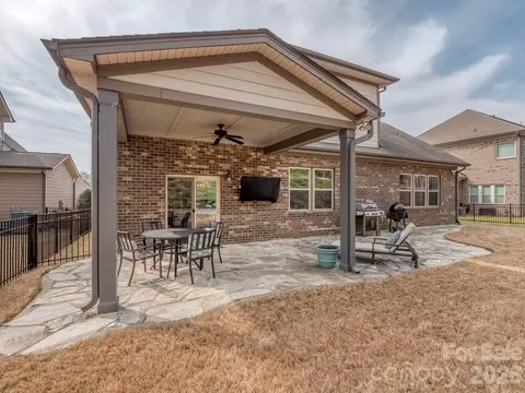 Exterior - 1520 Afton Way, Fort Mill, SC 29708 photo 3 of 11