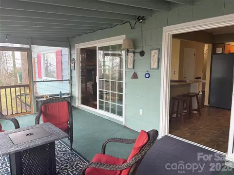 Exterior - 126 Ridgeview Rd, Spruce Pine, NC 28777 photo 6 of 11