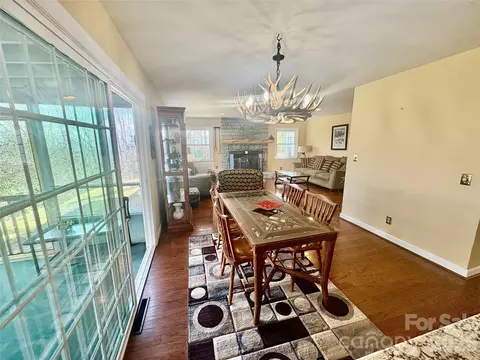 Dining - 126 Ridgeview Rd, Spruce Pine, NC 28777 photo 3 of 6