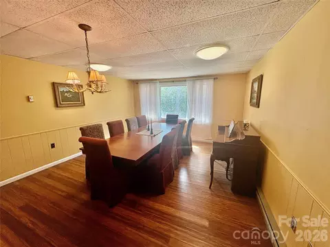 Dining - 126 Ridgeview Rd, Spruce Pine, NC 28777 photo 5 of 6