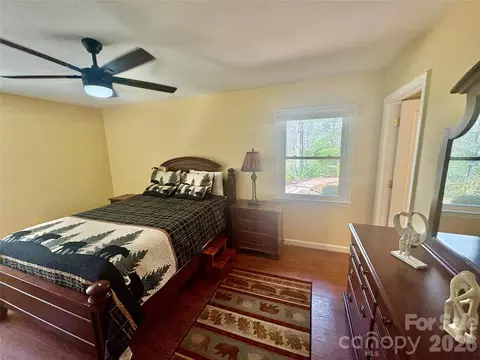 Bedroom - 126 Ridgeview Rd, Spruce Pine, NC 28777 photo 3 of 5