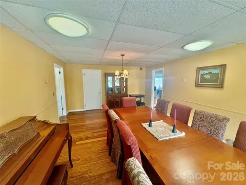 Dining - 126 Ridgeview Rd, Spruce Pine, NC 28777 photo 4 of 6