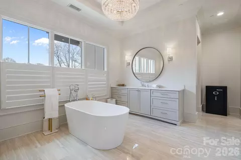 Bath - 19329 Watermark Dr, Cornelius, NC 28031 photo 2 of 5