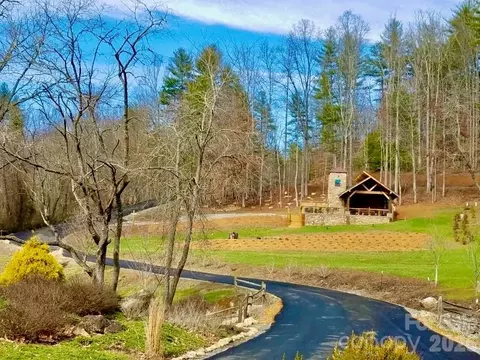 271 Amanda 6a Dr #6A, Mars Hill, NC 28754