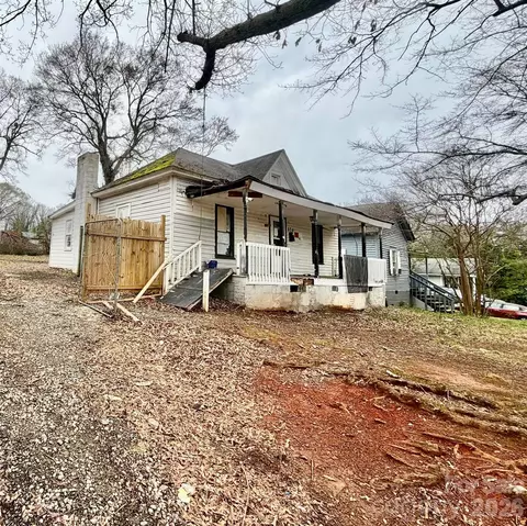 624 N Center St, Spartanburg, SC 29301