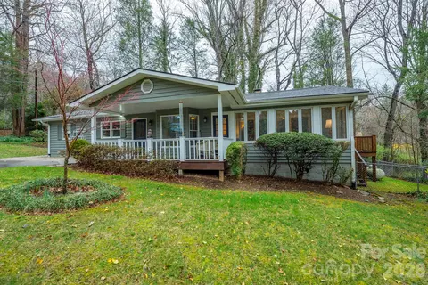 110 Virginia Rd, Montreat, NC 28757
