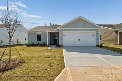 1480 Ardmore Dr, Sherrills Ford, NC 28673