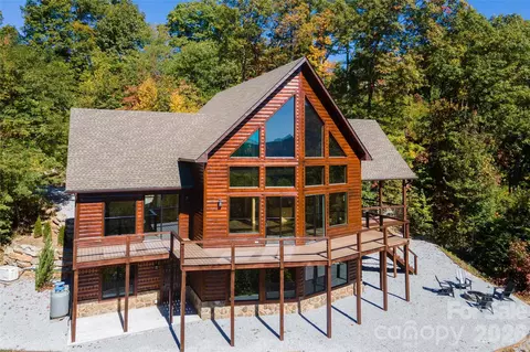 92 Cherahala Ln, Bryson City, NC 28713