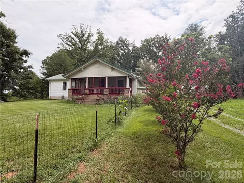 6998 Nobby Lail Rd, Connelly Springs, NC 28612