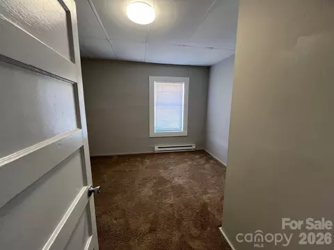 Bedroom - 524 Baldwin Ave, Marion, NC 28752 photo 1 of 3