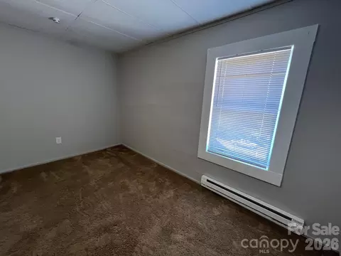 Bedroom - 524 Baldwin Ave, Marion, NC 28752 photo 2 of 3