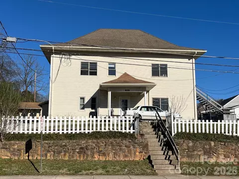 Exterior - 524 Baldwin Ave, Marion, NC 28752 photo 2 of 9