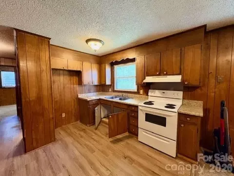 Kitchen - 1076 Browning View Rd, Morganton, NC 28655 photo 1 of 2