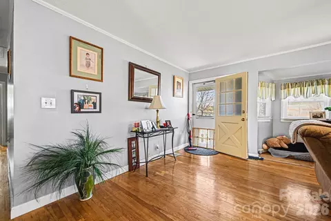Entry Way - 1107 Crestfield Dr, Lancaster, SC 29720 photo 2 of 2