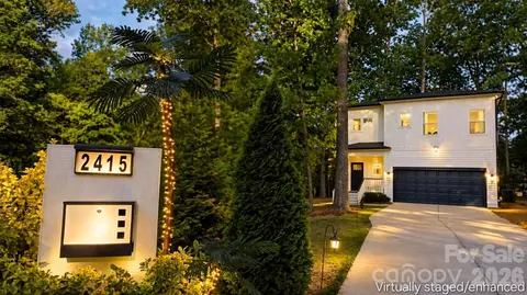2415 Kimway Dr, Matthews, NC 28105