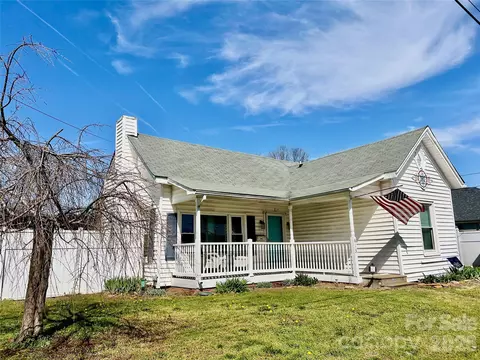 613 Salisbury St, China Grove, NC 28023