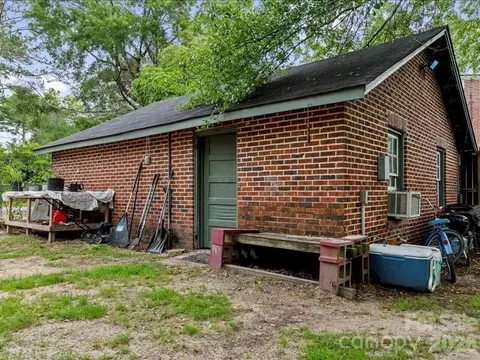 Exterior - 430 3rd St, Cheraw, SC 29520 photo 7 of 8