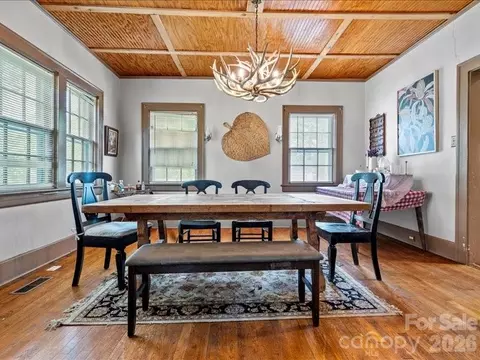 Dining - 430 3rd St, Cheraw, SC 29520 photo 2 of 2