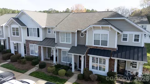 889 Lacebark Dr, Rock Hill, SC 29732