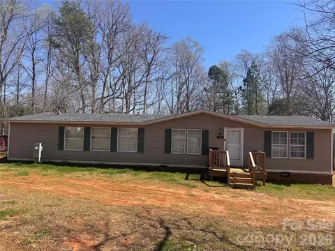 232 Fern Hill Rd, Troutman, NC 28166