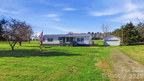 139 Old Fallston Rd, Cherryville, NC 28021